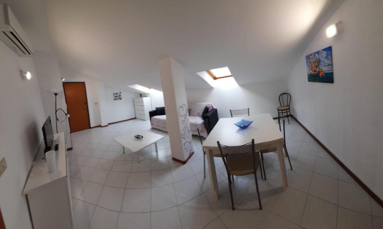 Appartement Attico Del Sole Zero Undici Zero Uno Sette Lt 0787 à Levanto Extérieur photo